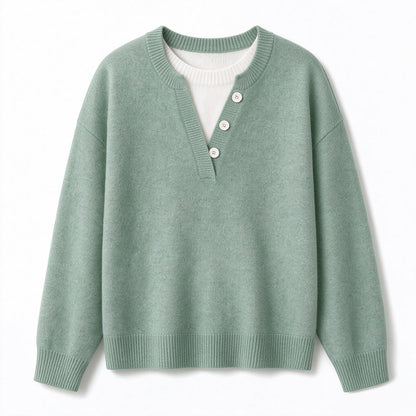 Lässiger zweiteiliger Strickpullover mit V-Ausschnitt und Knopfdetails