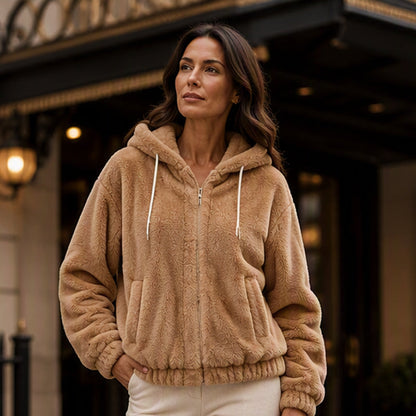 Gemütliche Damen-Winterjacke mit Kapuze