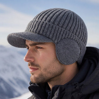 Herren-Wintermütze aus Strick mit Schirm und Ohrenklappen