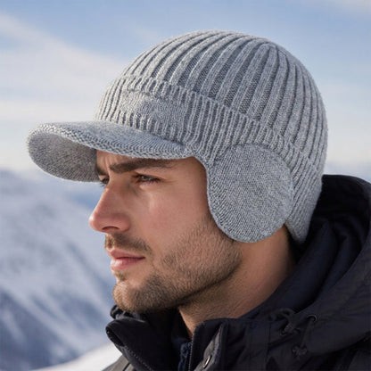 Herren-Wintermütze aus Strick mit Schirm und Ohrenklappen